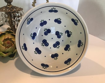 Vintage Boleslawiec Polish Pottery serving bowl wild blueberry pattern, handmade Polish ceramic blueberry design 8&quot; serving bowl