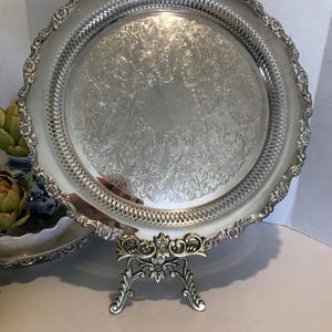 Bandeja de servicio redonda vintage plateada de 15&quot;, bandeja Oneida plateada con borde reticulado y borde con diseño floral, bandeja plateada ornamentada