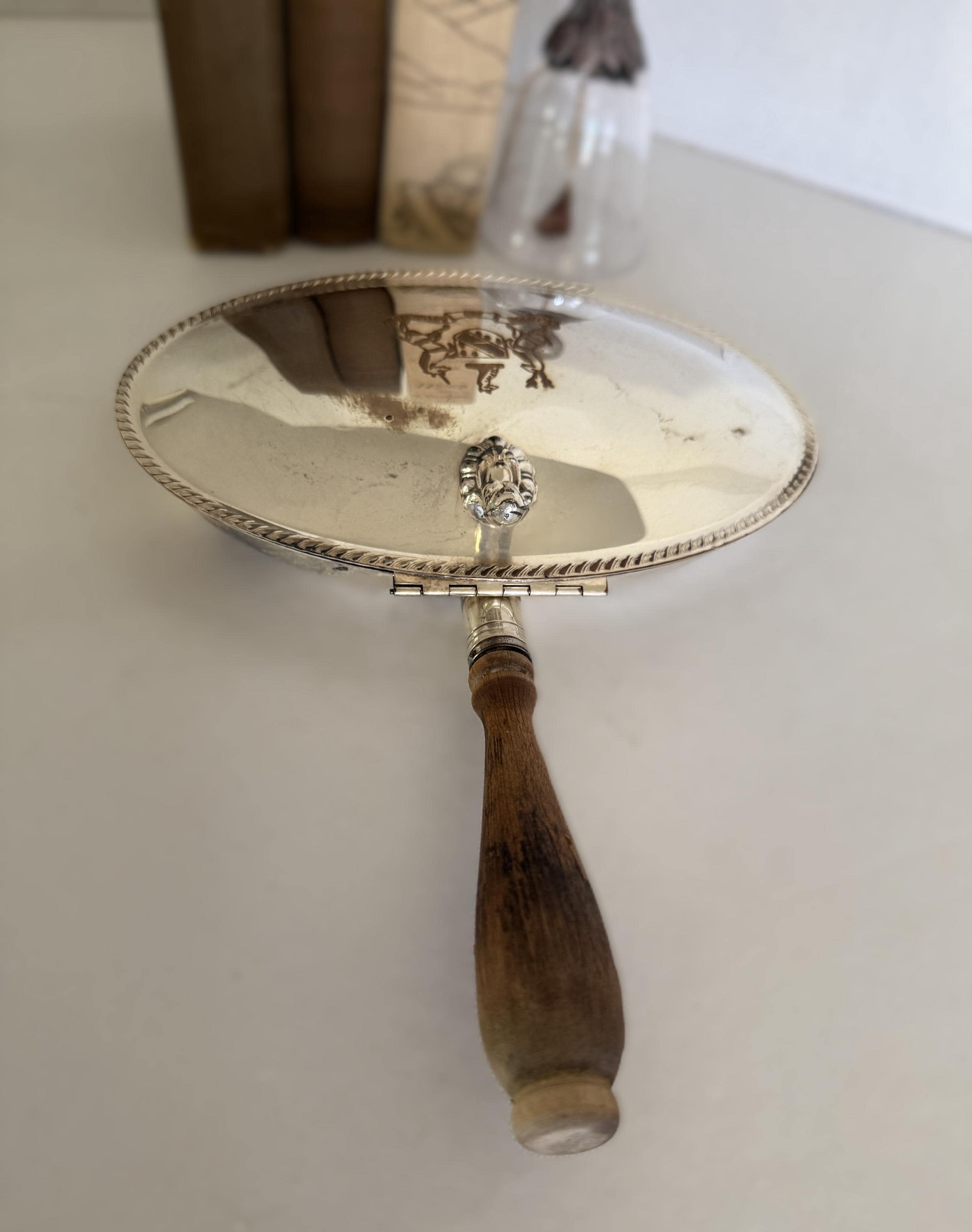 サイレント・バトラー（Silent Butler） ロジャース製　ヴィンテージ Vintage Silverplate Silent Butler, Vtg B Rogers Silver Co Crumb