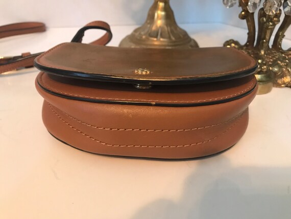Tory burch on sale hand purse