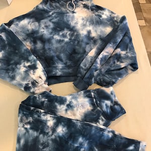 Vintage Young Fabulous & Broke tie dye sweatsuit, Young Fabulous and Broke tie dye hoodie Size S/M, YFB tie dye hoody jacket and pants