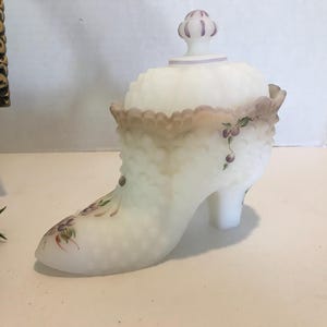 Vintage hand painted and signed Fenton glass shoe trinket box, Vintage Fenton white and purple hobnail hand painted glass slipper box