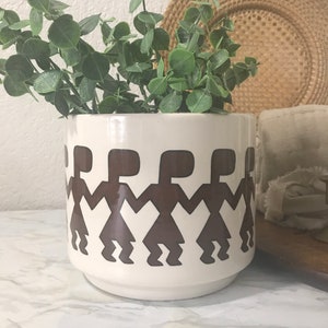 Vintage 70s art pottery, Vintage 1970 The Flower Shop planter, signed, Vintage ceramic brown and white pottery, 70s design vase planter