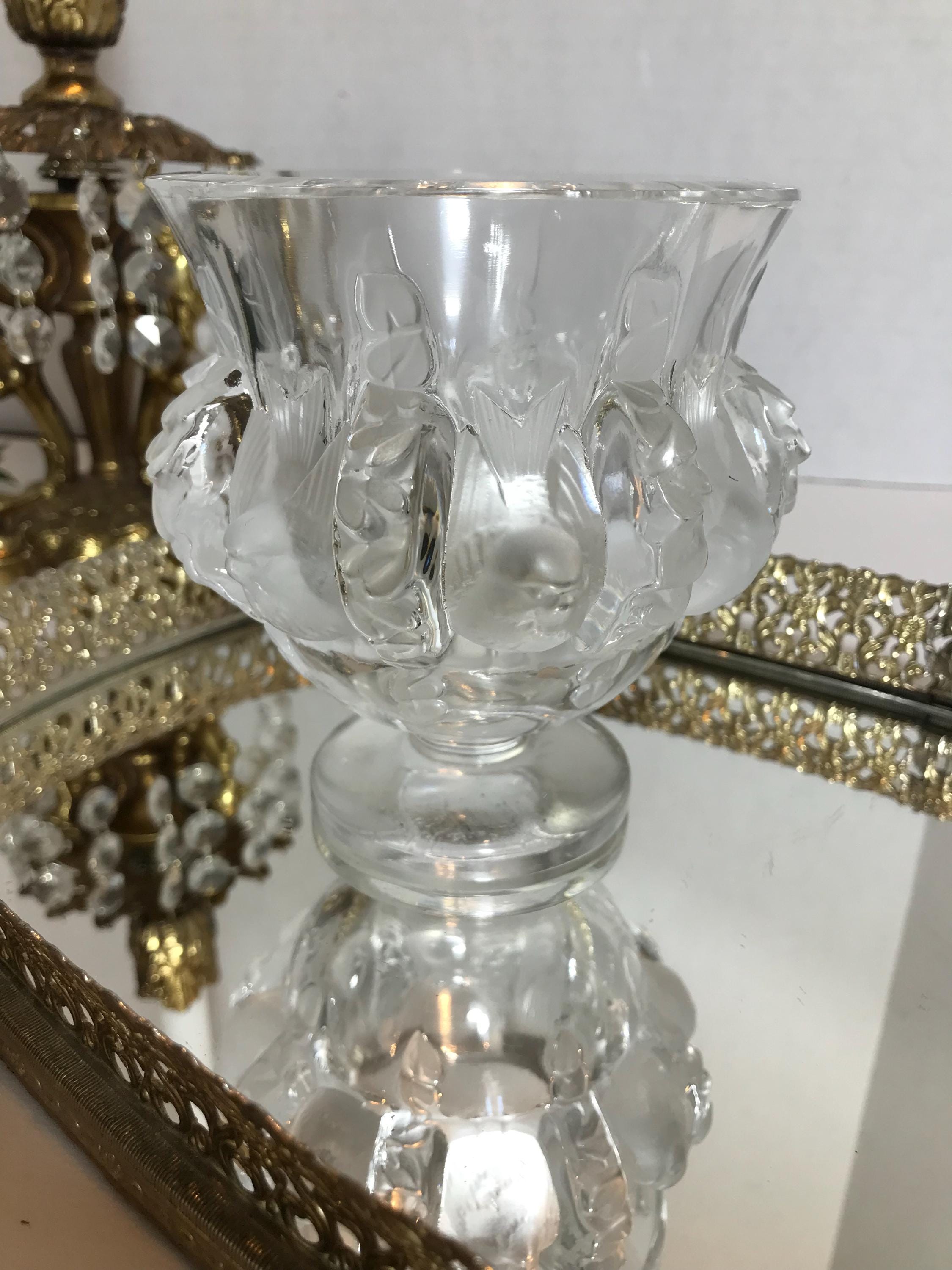 工芸品 VINTAGE LALIQUE Vintage Lalique Dampierre Bird Crystal Vase, Lalique Footed