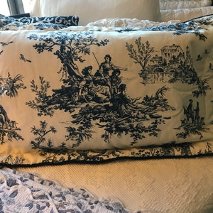 Federa per cuscino Thomasville Toile King blu e bianco, fodera per cuscino Thomasville Toile bianco blu, federa elegante per cuscino Toile blu, 24x40.
