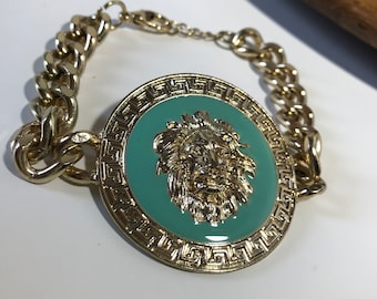 Vintage 80s esmalte azul turquesa esmalte cabeza de león cadena de oro pulsera estilo encanto, pulsera de león vintage, pulsera de medallón de león vintage