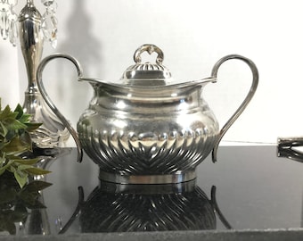 Vintage Viners of Sheffield silver covered serving dish, Vtg silverplate handled dish with lid, elegant Sheffield silver lidded sugar bowl