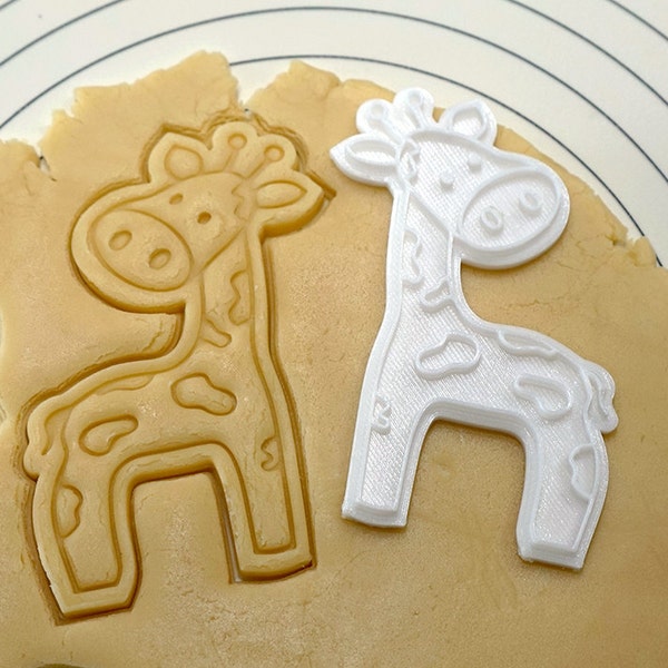 Cookie Cutter and Stamp (Giraffe)  / Animal cookie cutter / Giraffe Cookie Cutter / Icing Cookie Cutter