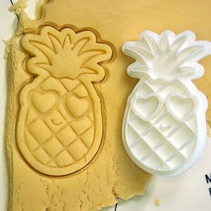 Mr. Pineapple Cookie Cutter and Stamp - Etsy