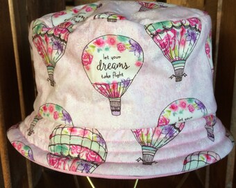 Woman's Pink Hot Air Balloons Bucket Hat