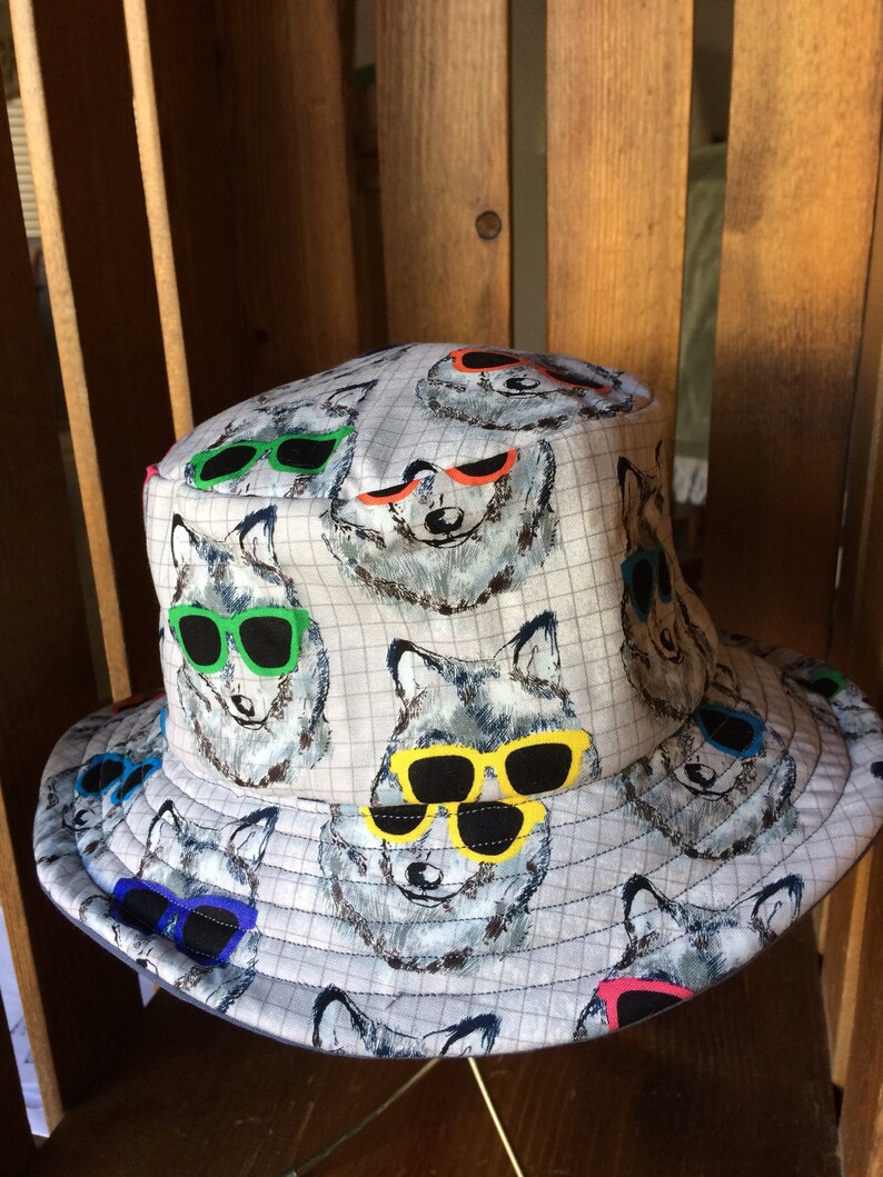 wolves bucket hat