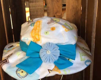 Girl's Medium Flannel Teddy Bear Baby Theme Sun Hat