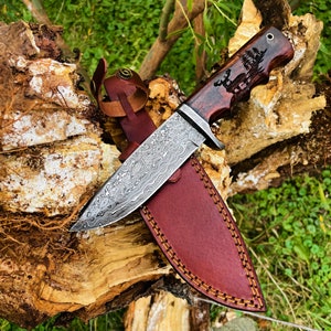 Damascus Steel Hunting Knife Buck Engraved Walnut Scales image 2