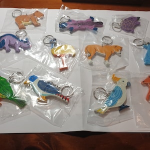 11x AUSTRALIAN Animals & Birds- Designed in Melbourne 11 Varieties of KEY RINGS Wooden Quality finsh