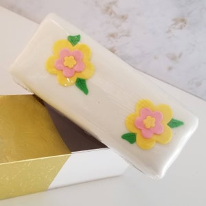 Jamaican Rum Fruit Cake: Spiced Island Treat