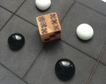 Handgemaakt spel met vijf regels (Pente Grammai), een tijdloze klassieker met ambachtelijk vakmanschap, nauwkeurige replica, museumwinkel, re-enactment van de geschiedenis