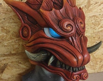 Monster Hunter mask -Snarling Odogaron- now with GLOWING EYES