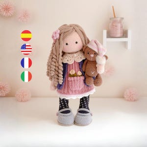 Patrón de muñeca a crochet, tutorial niña a ganchillo con oso, PDF descargable. / Inglés - Español - Francés - Italiano