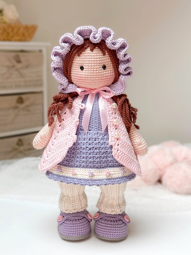 Emma, modèle de poupée amigurumi romantique à télécharger instantanément en PDF / Espagnol Anglais image 5