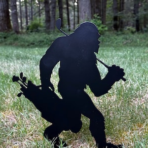 Bigfoot Golfing / Sasquatch / Yeti  / Big Foot / Garden Stake / Fishing Decor / Garden Art / Backyard Decor / Sasquatch Sign