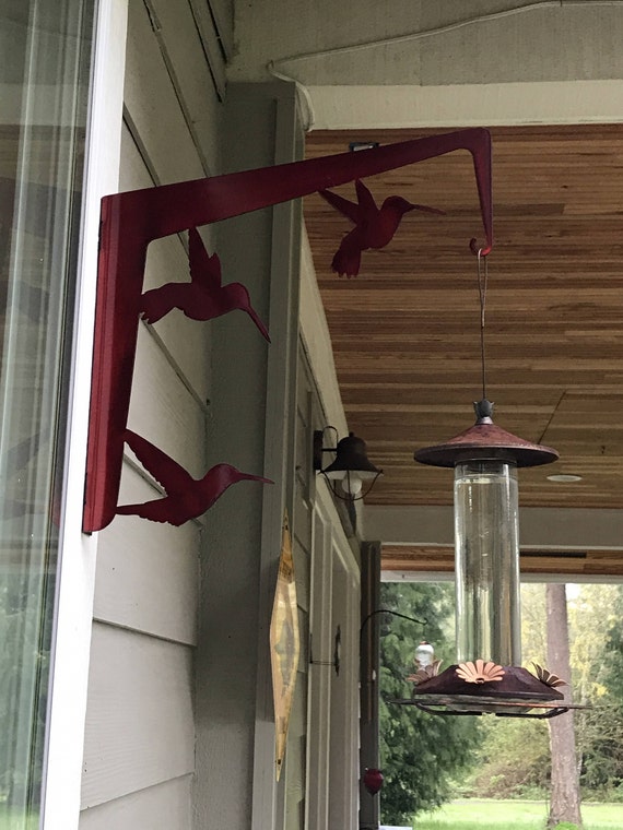 Hummingbird feeder hanger deals