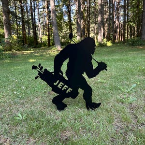 Bigfoot Golfing /PERSONELIZED  WITH NAME / Yeti  / Big Foot / Garden Stake / Fishing Decor / Garden Art / Backyard Decor / Sasquatch Sign