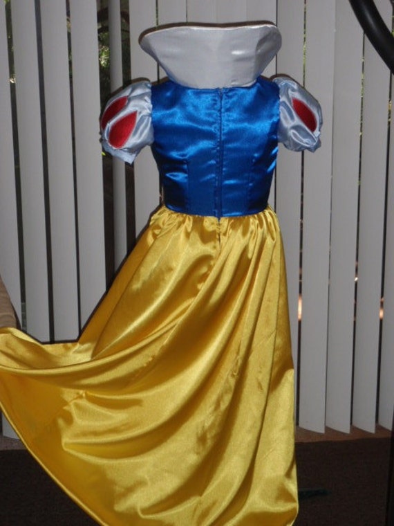 Disfraz de cosplay de princesa blanca como la nieve para - Etsy España Disfraz de cosplay de princesa blanca como la nieve para - Etsy España