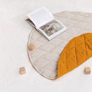 Tapis de jeu pour bébé en lin naturel, tapis de jeu rond matelassé en lin, tapis pour chambre de bébé recto-verso en lin, tapis de sol rembourré en lin, tapis de jeu en lin image 1