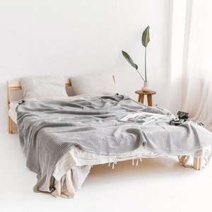 Waffle linen blanket, Linen throw blanket, Linen bed throw in waffle pattern, Linen Bedspread, Linen Queen King Bed Cover, Linen Coverlet