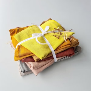 Resti di tessuto di lino, Fascio di scarti di lino, Pacchetto di scarti di lino, Scarti di lino a più colori per l'artigianato, Fascio di campioni di lino