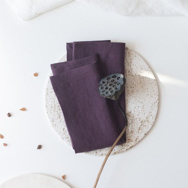 Ensemble de serviettes en lin de prune, serviettes de table de mariage en lin en lin en lin d’aubergine, serviettes en tissu de prune aux coins mitrés