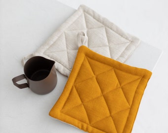 Two Sides Linen Pot Holder, Quilted Linen Pot Holders, Square pattern linen Pot Holder, Mustard Linen Potholder