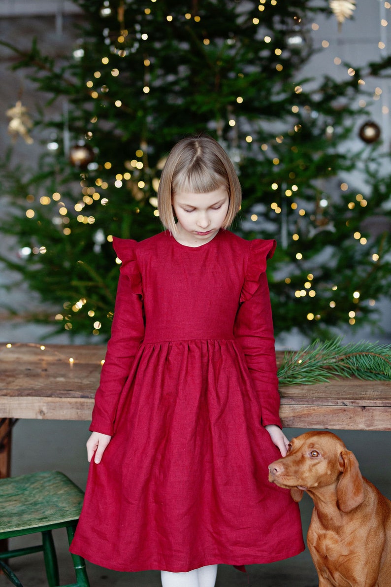 Girls Red Linen Christmas Dress With Buttons And Ribbon, Festive Linen Dress With Long Sleeves, Long Sleeve Linen Christmas Photoshoot Dress image 4