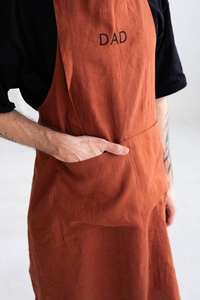 Personalized Linen Apron For Dad, Linen Apron With Embrodery, Embroidered Chef Apron For Father And Mother, Unisex Linen Apron Embroiderery image 2