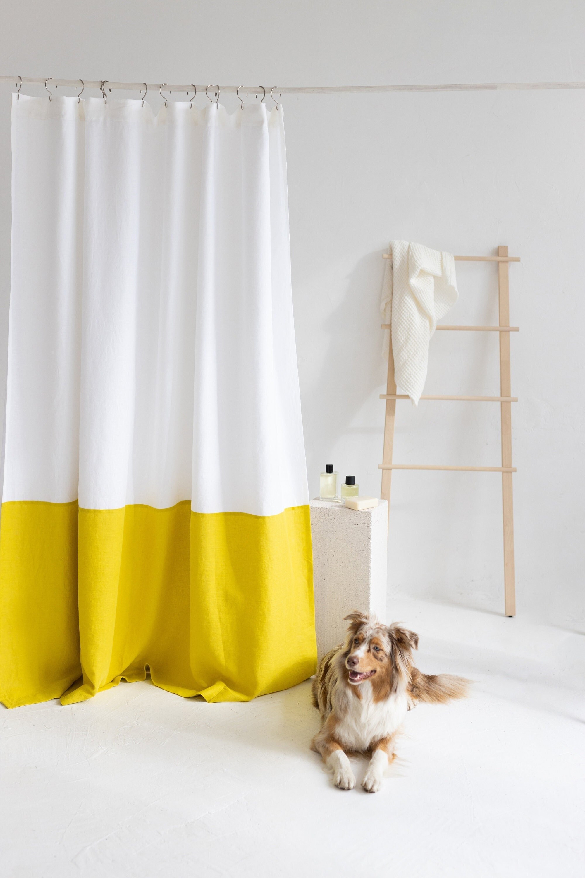 Cortina de ducha de lino blanco, impermeable, con bloques de color, de 183  cm de ancho y larga, resistente al agua, de lino natural amarillo. - Etsy  México, image size:2000x3000