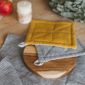 Two Sides Linen Pot Holder, Quilted Linen Pot Holder With Heat-Insulated Padding, Square Oven Mitt, Christmas Gift