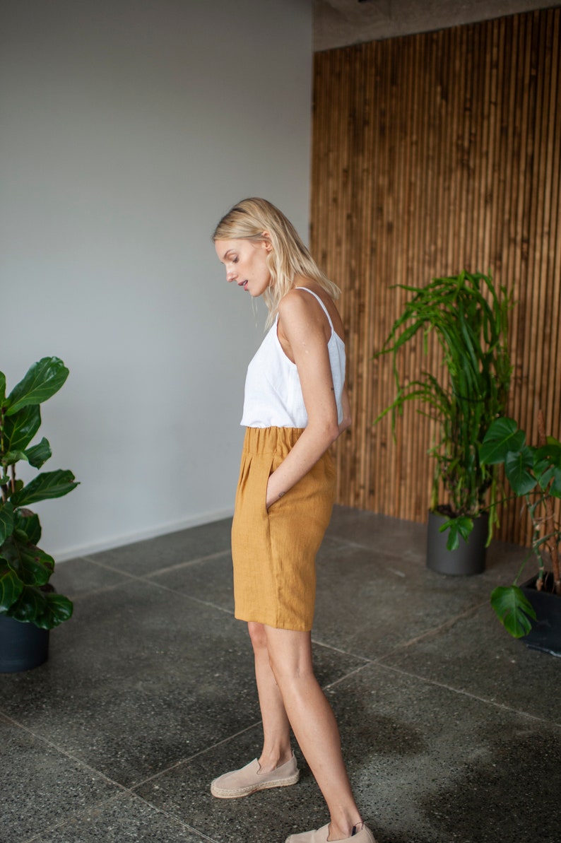 High Waisted Linen Shorts With Elastic Waistband, Linen Bermuda Shorts, High Waist Linen Shorts With Pockets, Summer Linen Shorts image 3