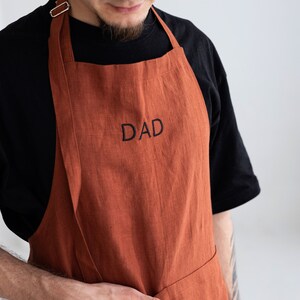 Personalized Linen Apron For Dad, Linen Apron With Embrodery, Embroidered Chef Apron For Father And Mother, Unisex Linen Apron Embroiderery image 3