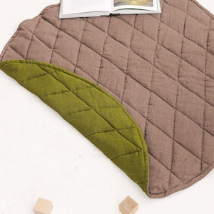 Tapis de jeu pour bébé en lin naturel, tapis de jeu rond matelassé en lin, tapis pour chambre de bébé recto-verso en lin, tapis de sol rembourré en lin, tapis de jeu en lin image 5