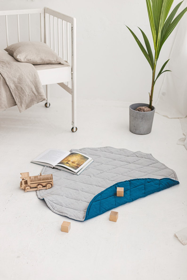 Tapis de jeu pour bébé en lin naturel, tapis de jeu rond matelassé en lin, tapis pour chambre de bébé recto-verso en lin, tapis de sol rembourré en lin, tapis de jeu en lin image 4