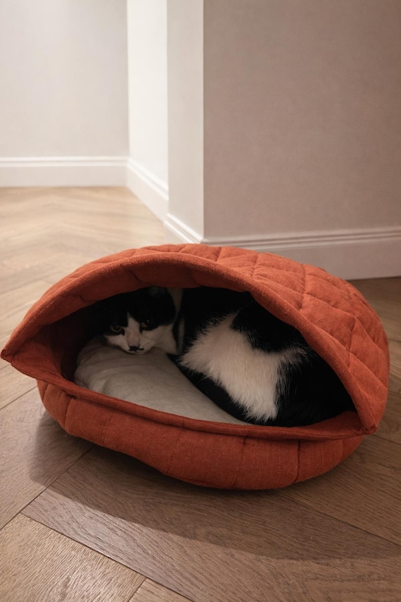 Quilted Linen Cat Cave With Wool Filling: Handmade Wool Cat Bed, Breathable Natural Cat Bed