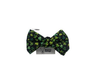 Small Shamrocks Pet Bow