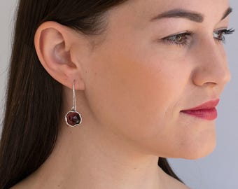 Boucles d&#39;oreilles grenat en argent, Bijoux grenat, Boucles d&#39;oreilles grenat, Pierre de naissance de janvier, Pierre précieuse véritable, Boucles d&#39;oreilles pendantes en argent, Boucle d&#39;oreille de style vintage