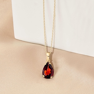 Red Garnet Teardrop Pendant ,Yellow Gold Plated Garnet Necklace, Vintage Jewelry, Garnet Pendant, Necklaces For Women, October Gemstone