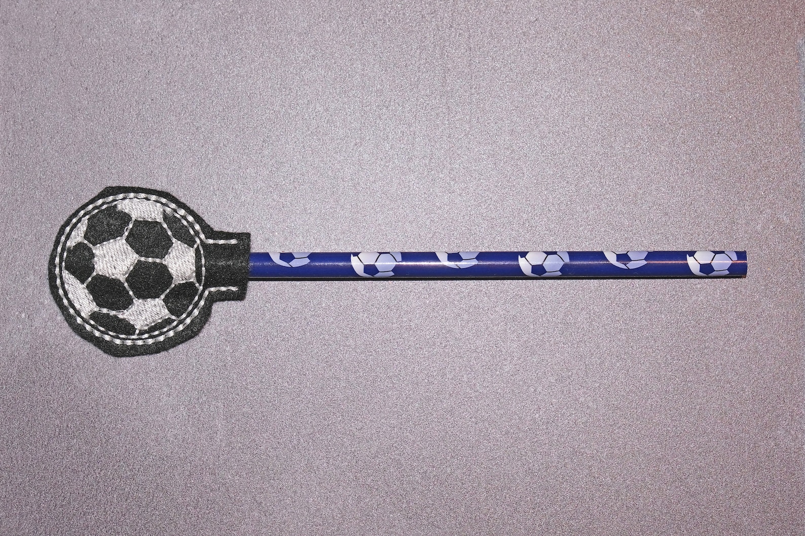 Football bookmark pencil topper and key fob, felt bookmark Etsy 日本