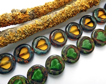 Perles Cœur 17 mm verre de Bohême jaune ou vert Tchèque