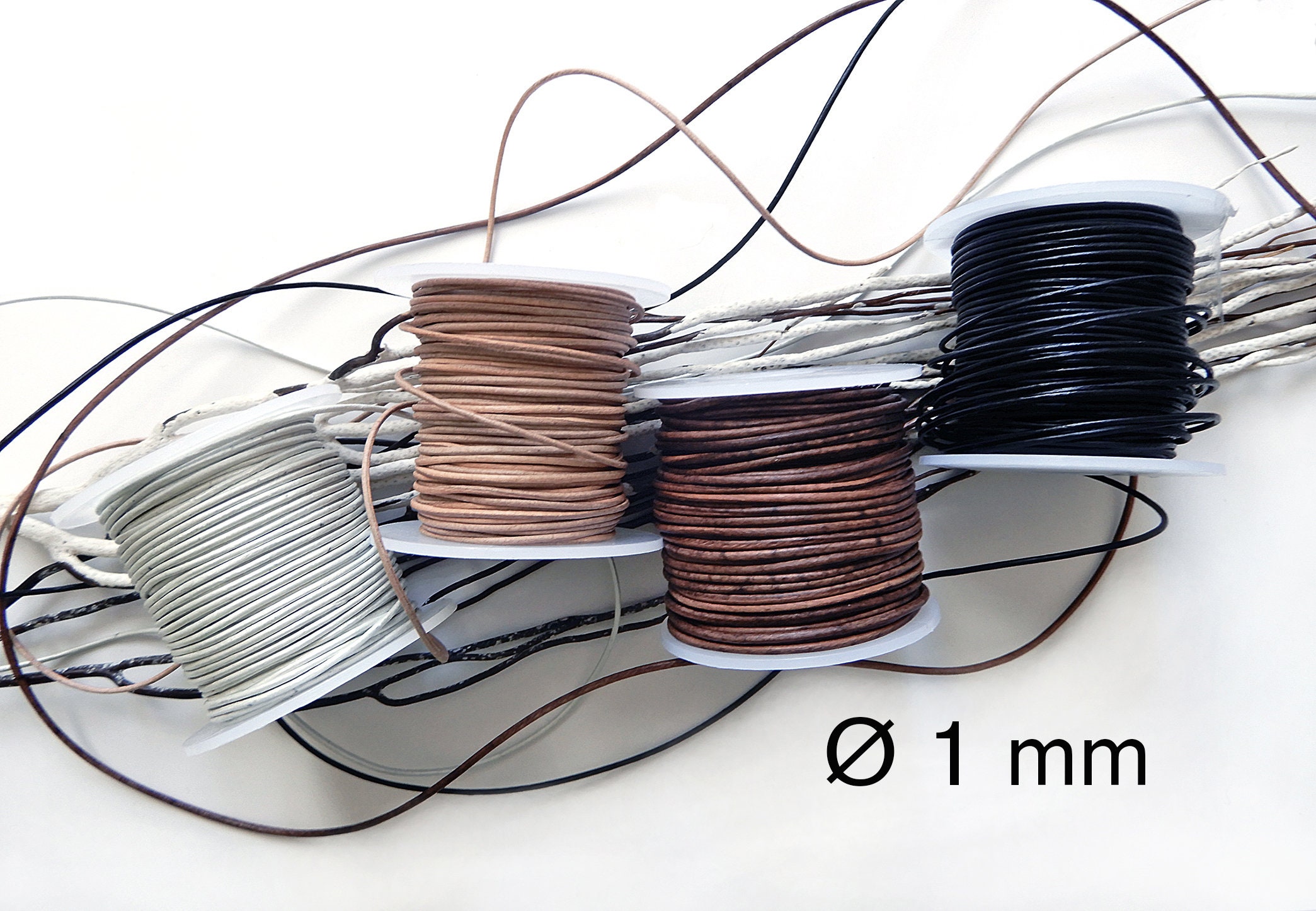 Dünnes Lederband 1 mm naturweiß beige braun schwarz Echtleder made in Italy