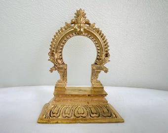 Panchaloha Peeta Prabhavali – Ornate Arch for Home Pooja Altar presented by prasiddh idols