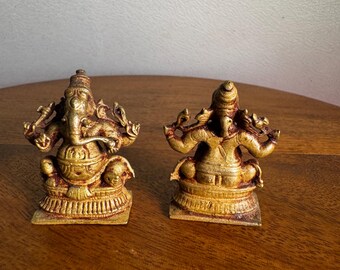 Lord Ganesha - Prasiddh-idolen presenteert Panchaloha gemaakt museum gerepliceerd idool (set van 2 stuks)