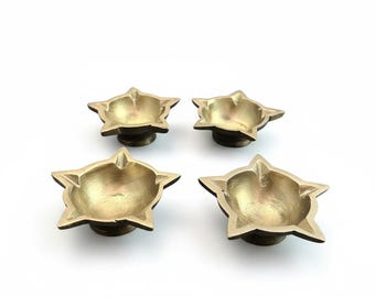 5 Wicks Star Shaped Lamp/Deepa - Prasiddh  idols presents Panchaloha handcrafted Deepa